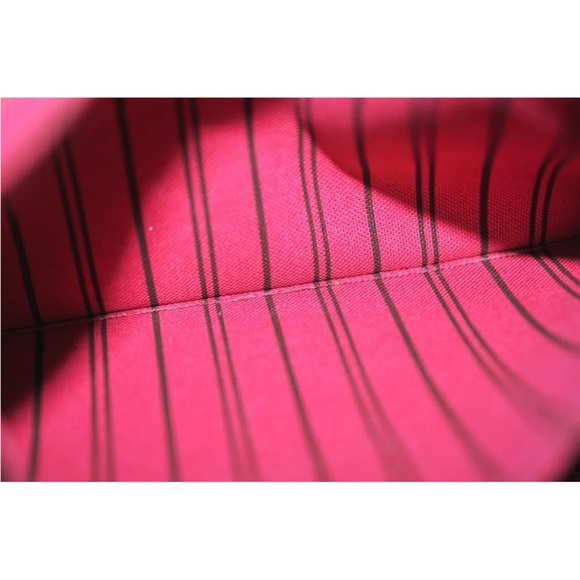 SOLD. Louis Vuitton Monogram neverfull pouch - Picture 7 of 10